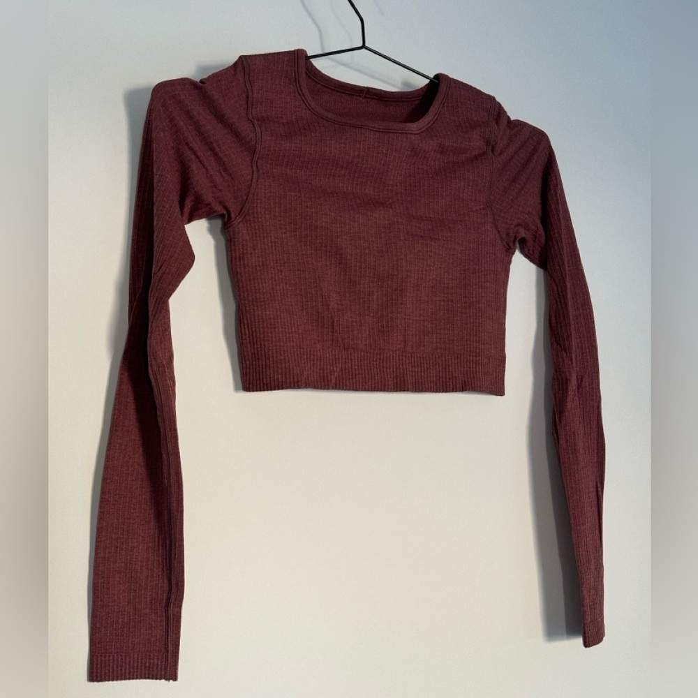 Lululemon Ebb to Street Long Sleeve Shirt
Smoky Red size 4